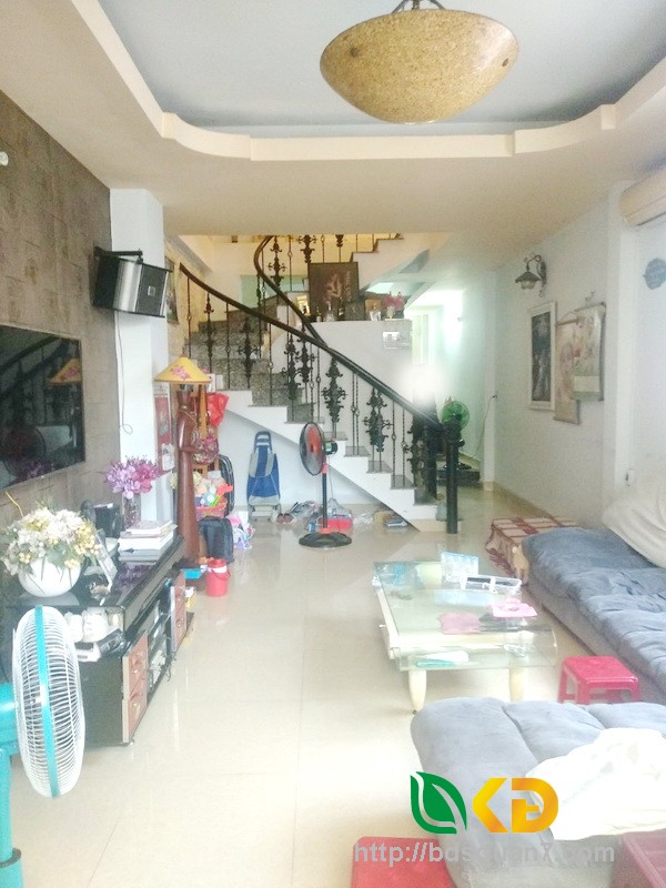 Bán nhà 1 lầu hẻm 380 Lê Văn Lương quận 7.